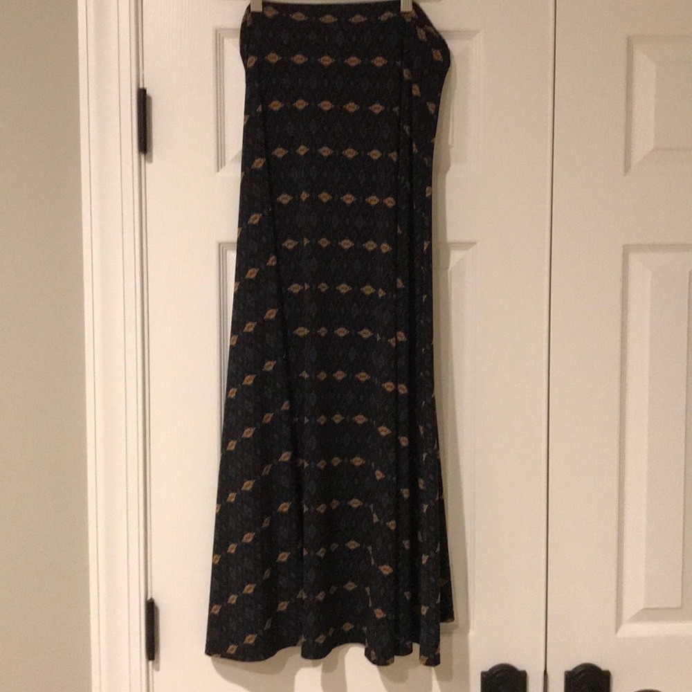 LulaRoe Classic Maxi Skirt